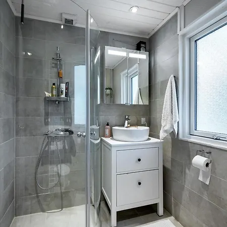 Bright And Cozy Near The Ideal For Family Getaways Сasa de vacaciones