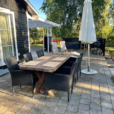 Bright And Cozy Near The Ideal For Family Getaways Сasa de vacaciones